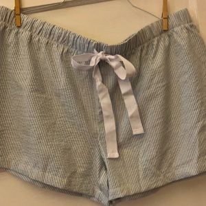 A1  Blue Seersucker Shorts NWT EllieO